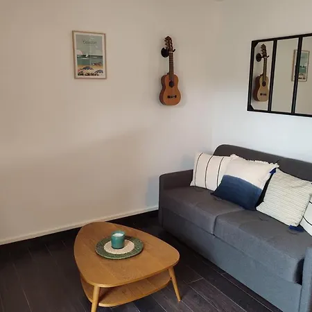 Апартаменты The Birdee - Terrace Swimming Pool And Car Park Кабур
