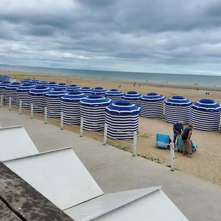 Апартаменты The Birdee - Terrace Swimming Pool And Car Park Кабур